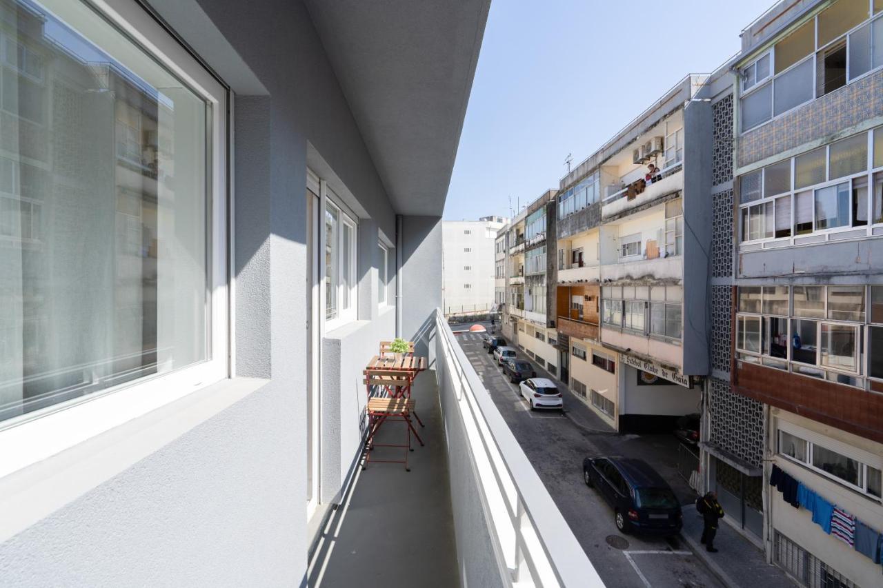 Sweet Sunny Flat W/ Balcony - Gaia Apartment Vila Nova de Gaia Bagian luar foto