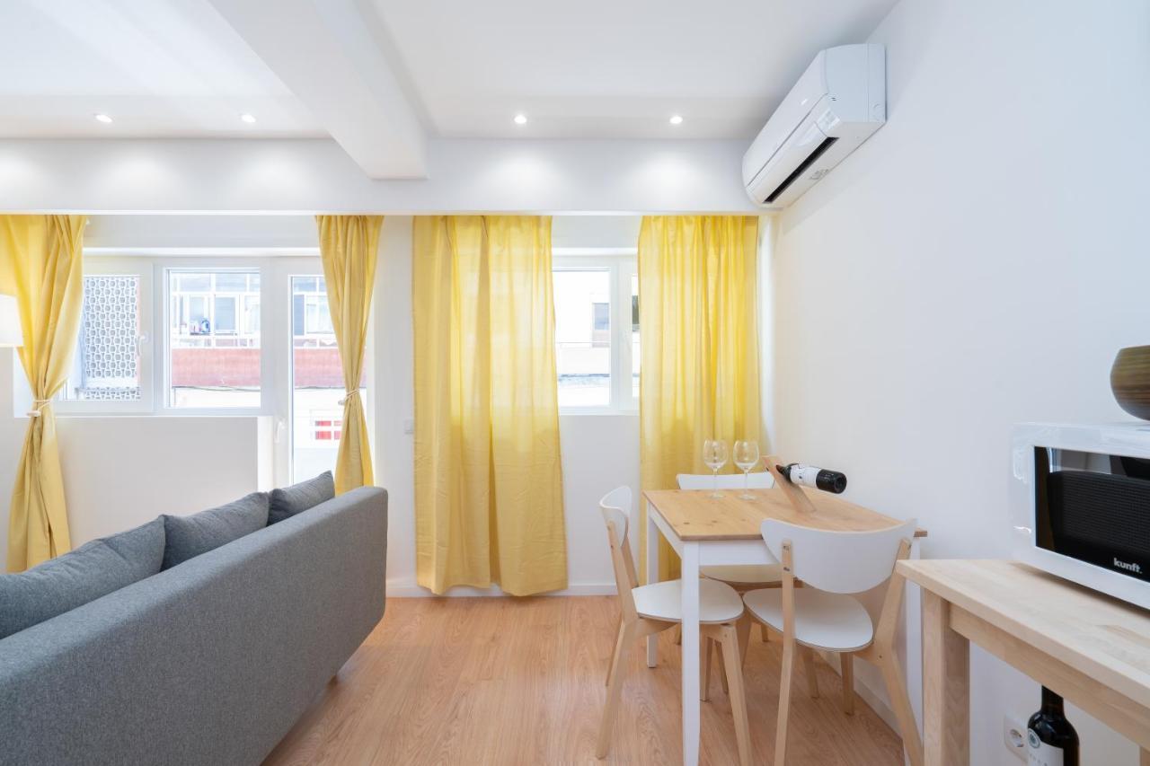 Sweet Sunny Flat W/ Balcony - Gaia Apartment Vila Nova de Gaia Bagian luar foto